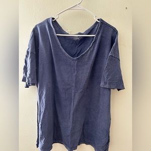 Women’s Aerie real soft oversized v-neck t-shirt, great condition, blue, size XL